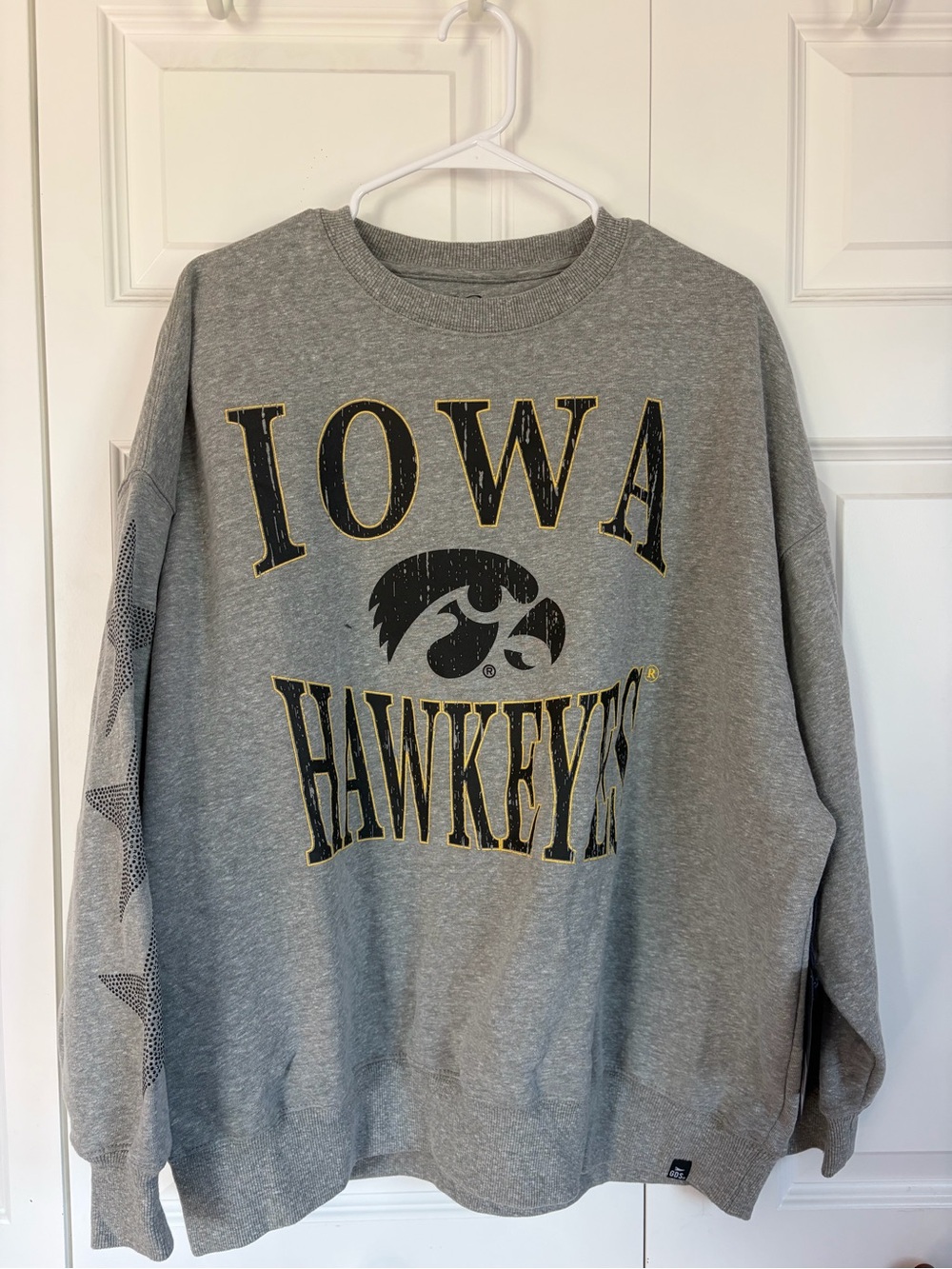 Iowa Hawkeyes Women's Gray Crewneck Sweatshirt
